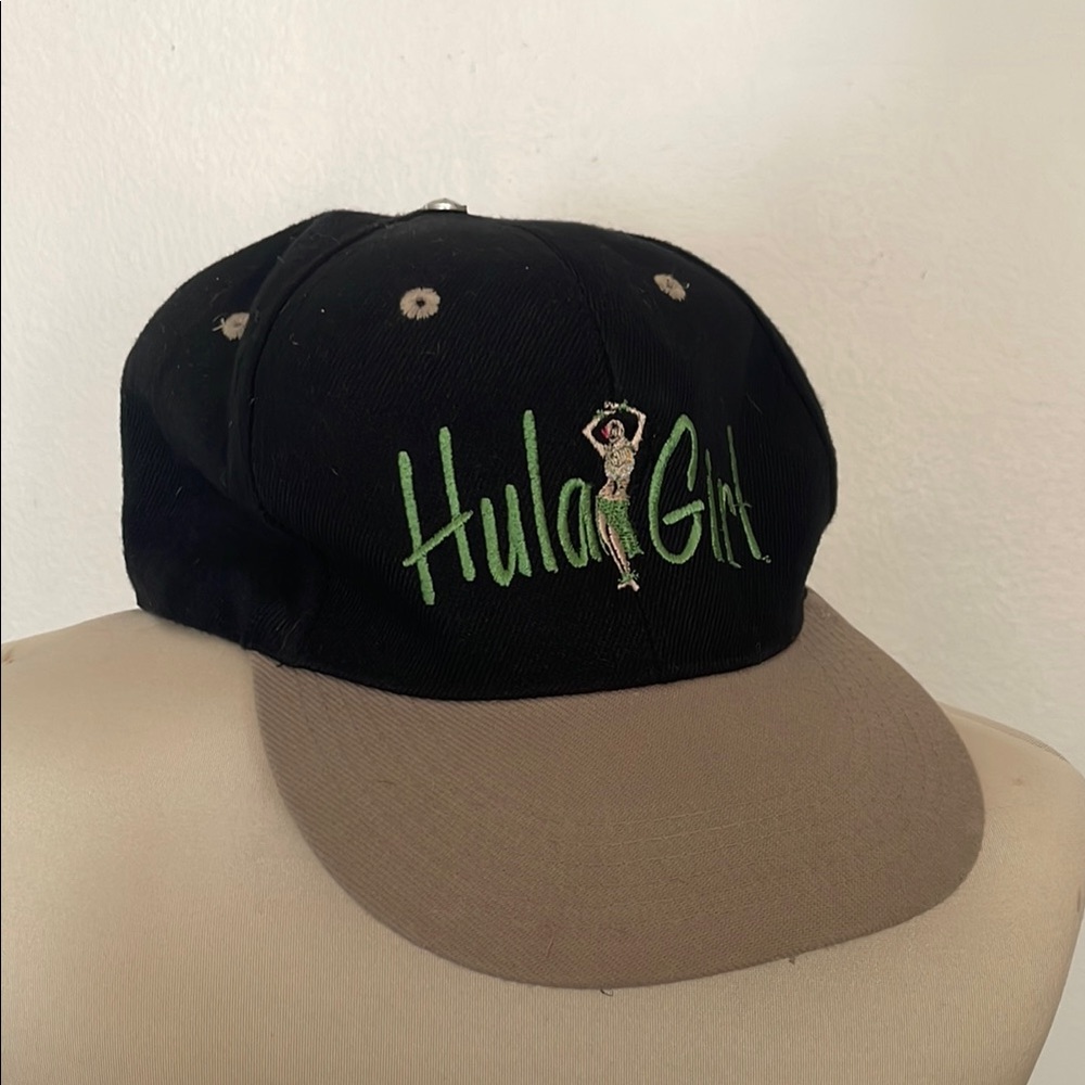 Hula Girl Black and Tan Cap